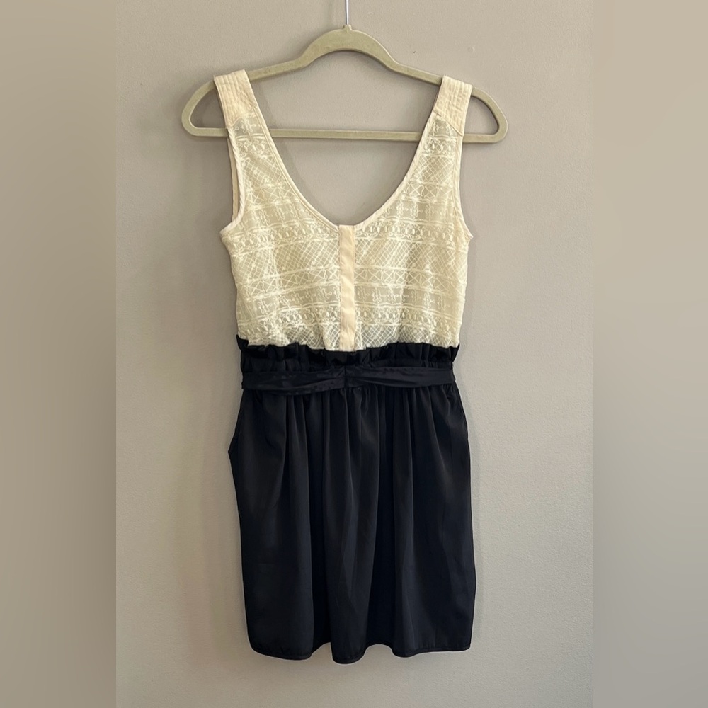 Staring at Stars antique style mini dress in black and ivory size small